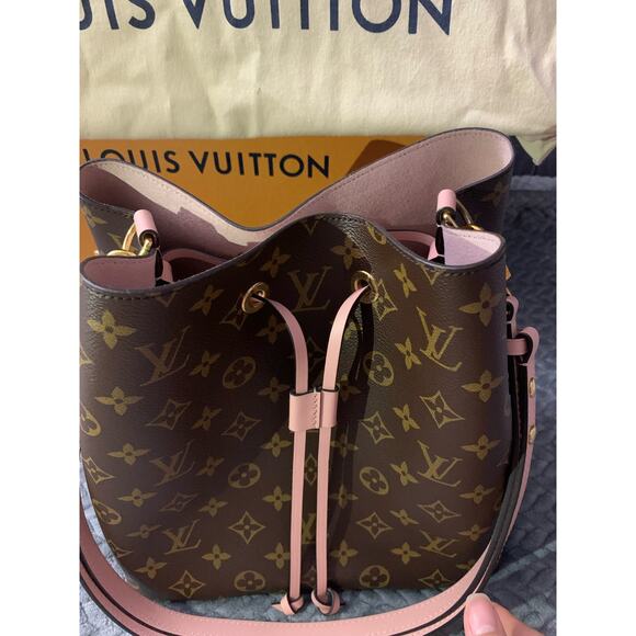 Nwt- authentic- Louis Vuitton- Monogram Neonoe MM Rose Poudre - Picture 3 of 15